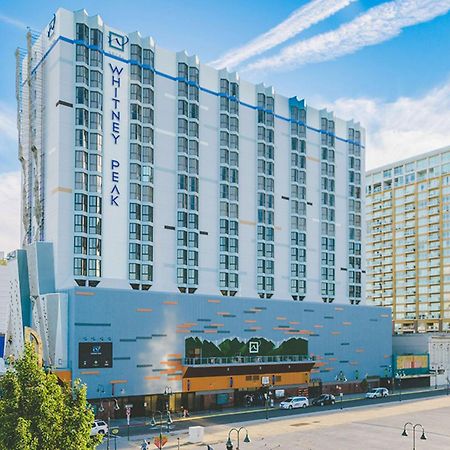 Whitney Peak Hotel Reno, Tapestry Collection By Hilton Exterior foto